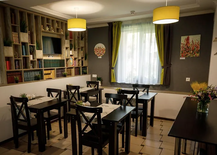 Sunny Hotel Львів
